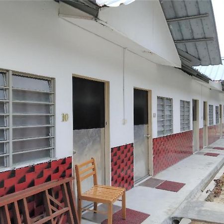 Oyo 90176 D'Cruz Sunrise Villa パンタイ・サナング エクステリア 写真