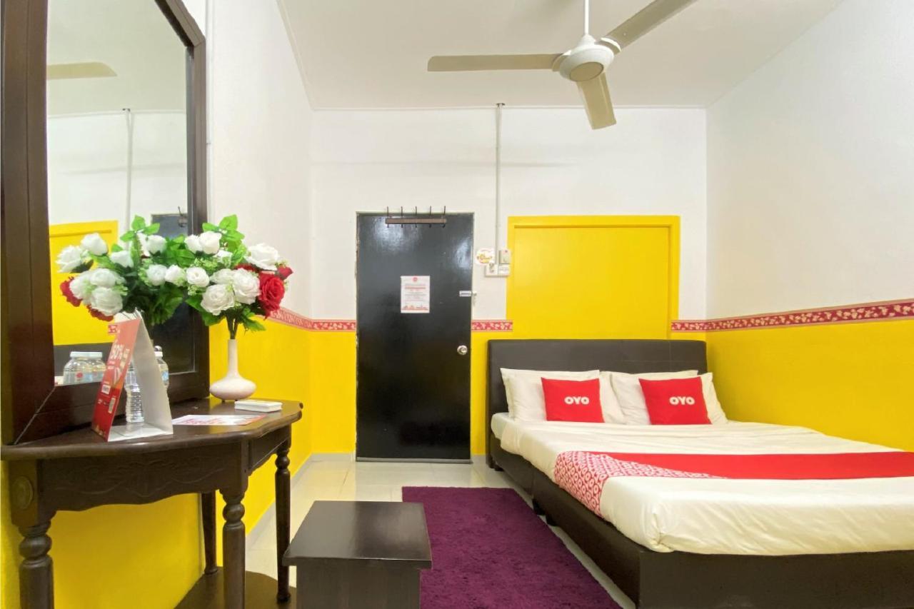 Oyo 90176 D'Cruz Sunrise Villa パンタイ・サナング エクステリア 写真
