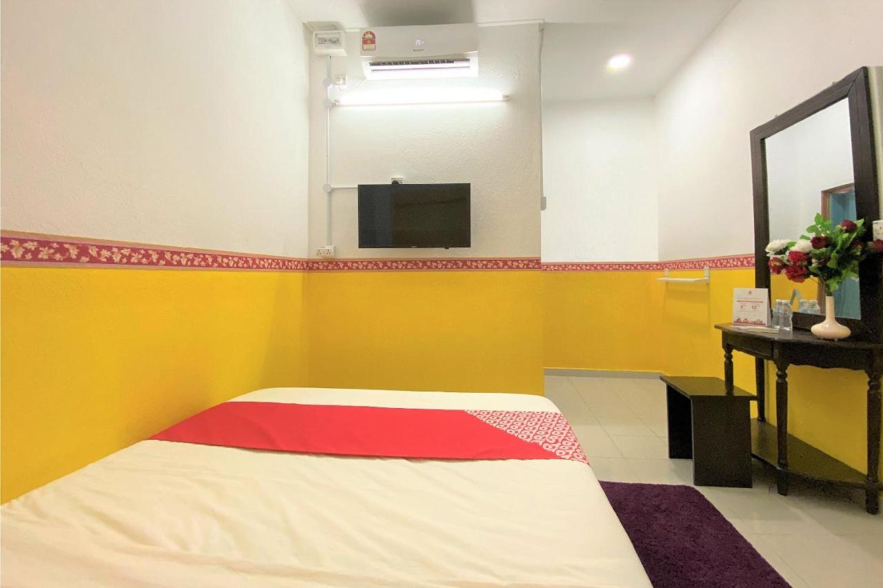 Oyo 90176 D'Cruz Sunrise Villa パンタイ・サナング エクステリア 写真